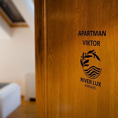 Mini Hotel Riverlux Apartments باتشكا بالانكا المظهر الخارجي الصورة