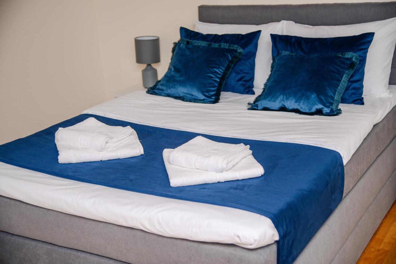 Mini Hotel Riverlux Apartments باتشكا بالانكا المظهر الخارجي الصورة