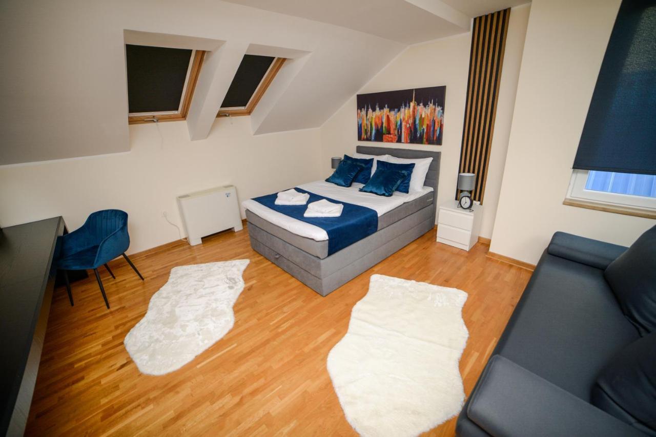 Mini Hotel Riverlux Apartments باتشكا بالانكا المظهر الخارجي الصورة
