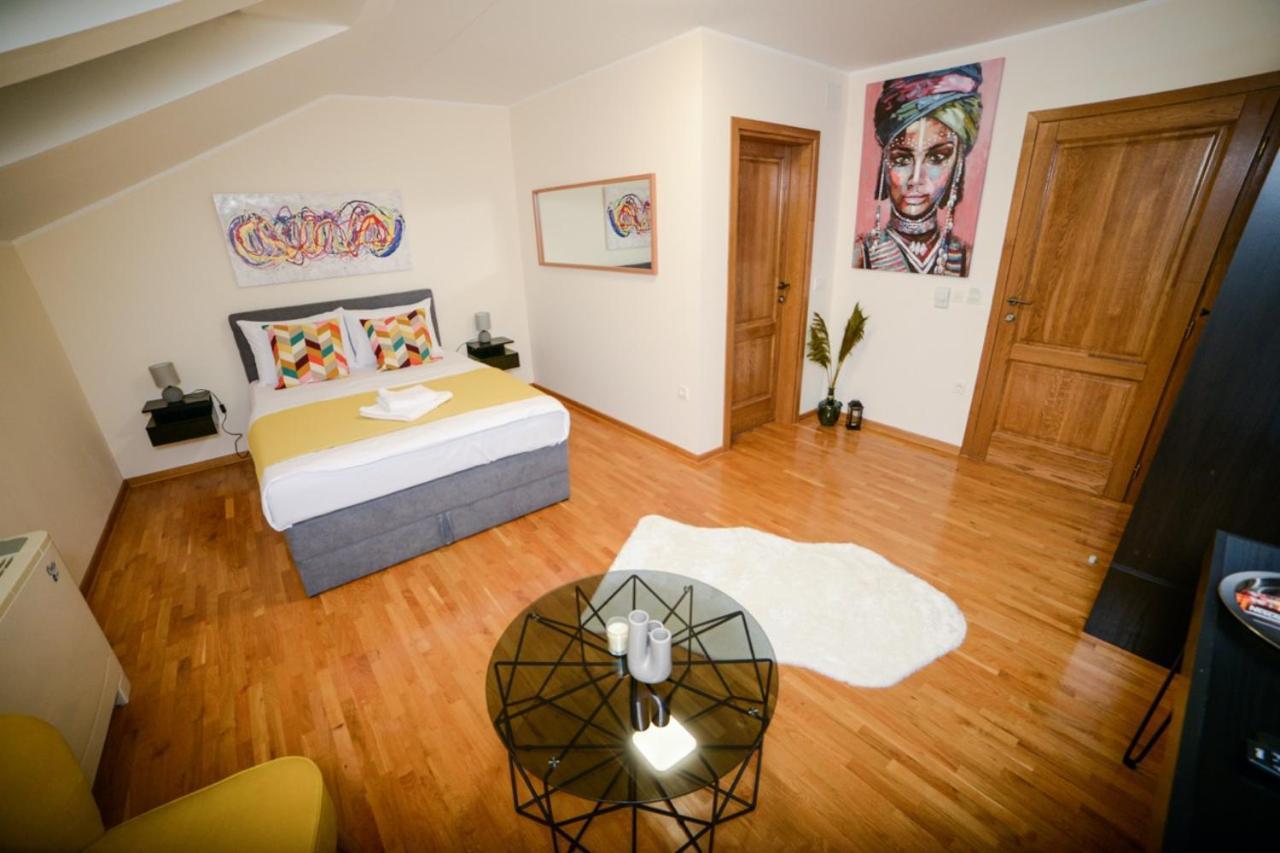 Mini Hotel Riverlux Apartments باتشكا بالانكا المظهر الخارجي الصورة