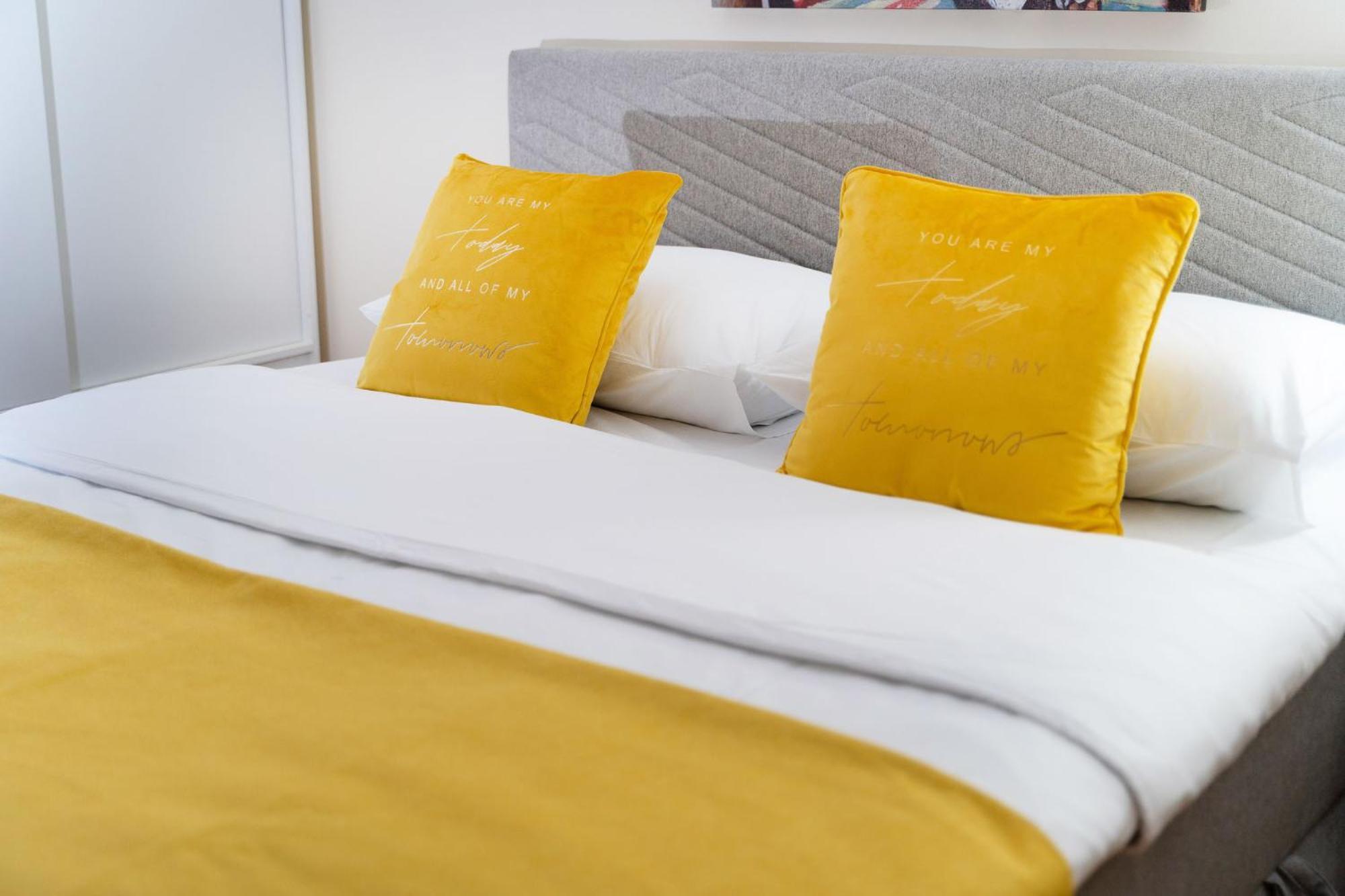 Mini Hotel Riverlux Apartments باتشكا بالانكا المظهر الخارجي الصورة
