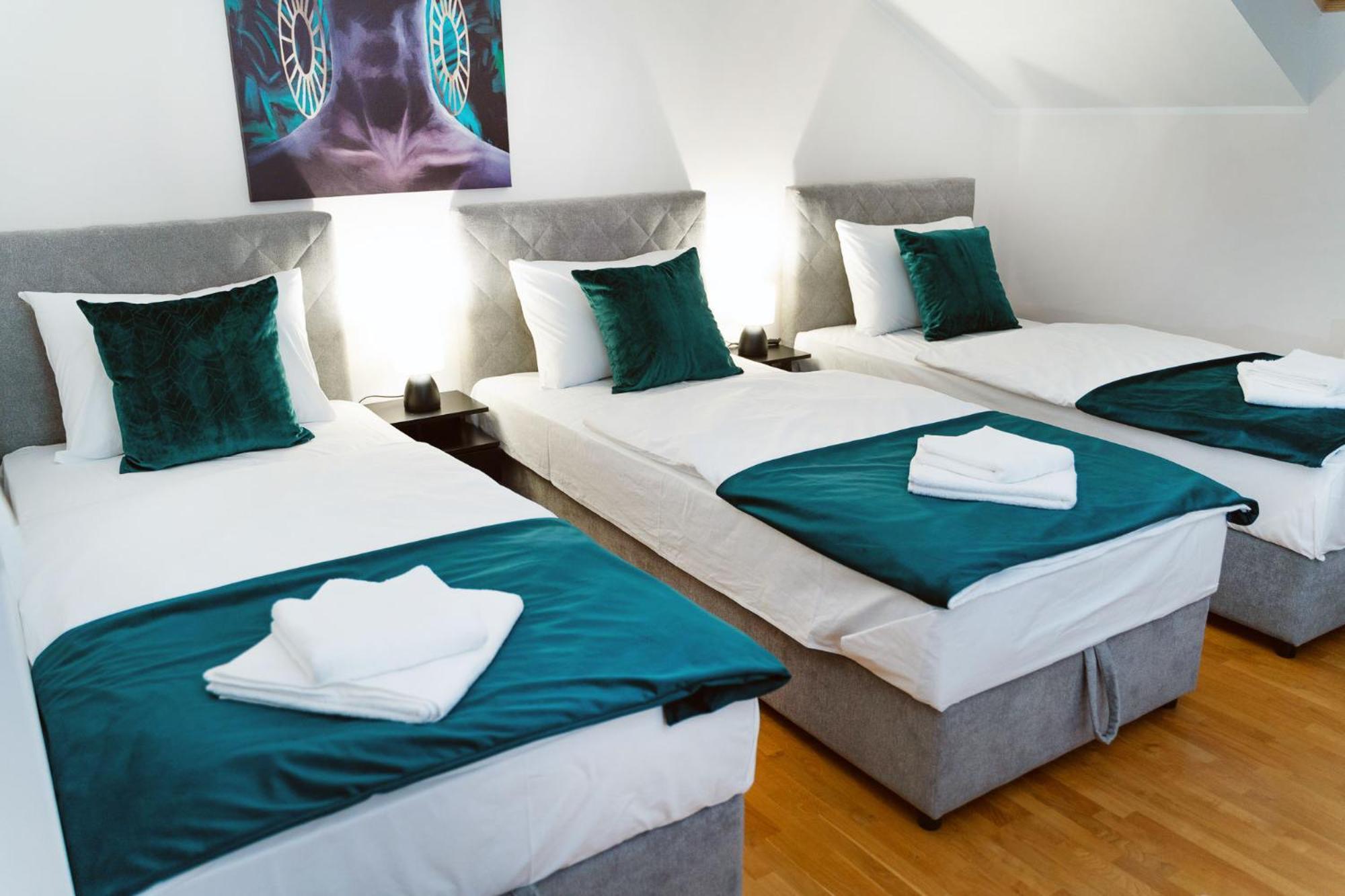 Mini Hotel Riverlux Apartments باتشكا بالانكا المظهر الخارجي الصورة
