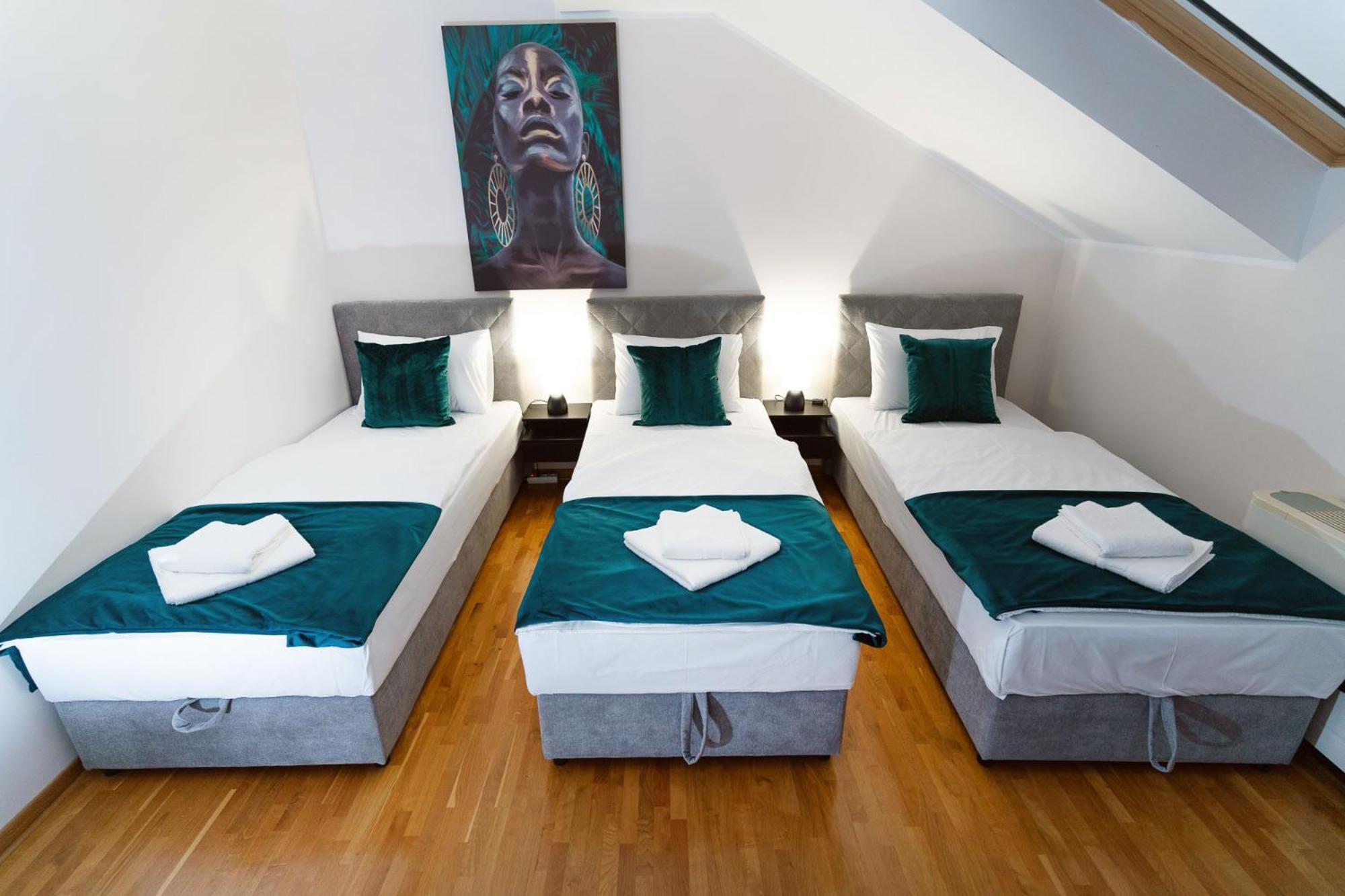 Mini Hotel Riverlux Apartments باتشكا بالانكا المظهر الخارجي الصورة